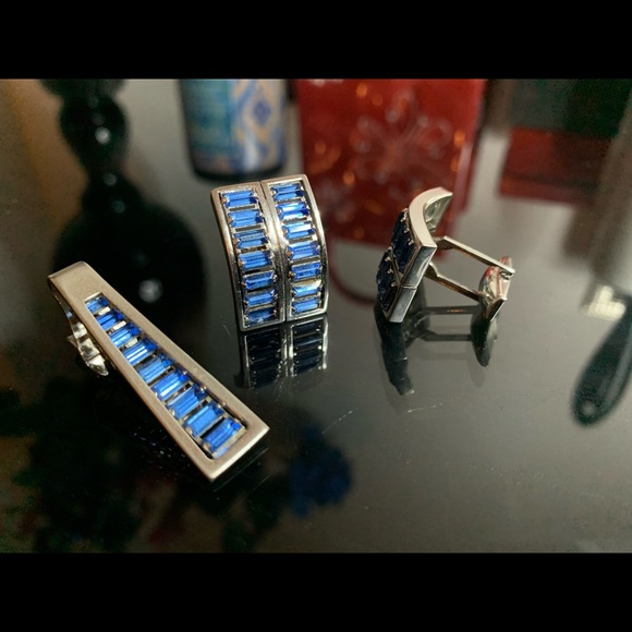 Blue crystals cuff links and tie pin💎💙 - Picture 9 of 11
